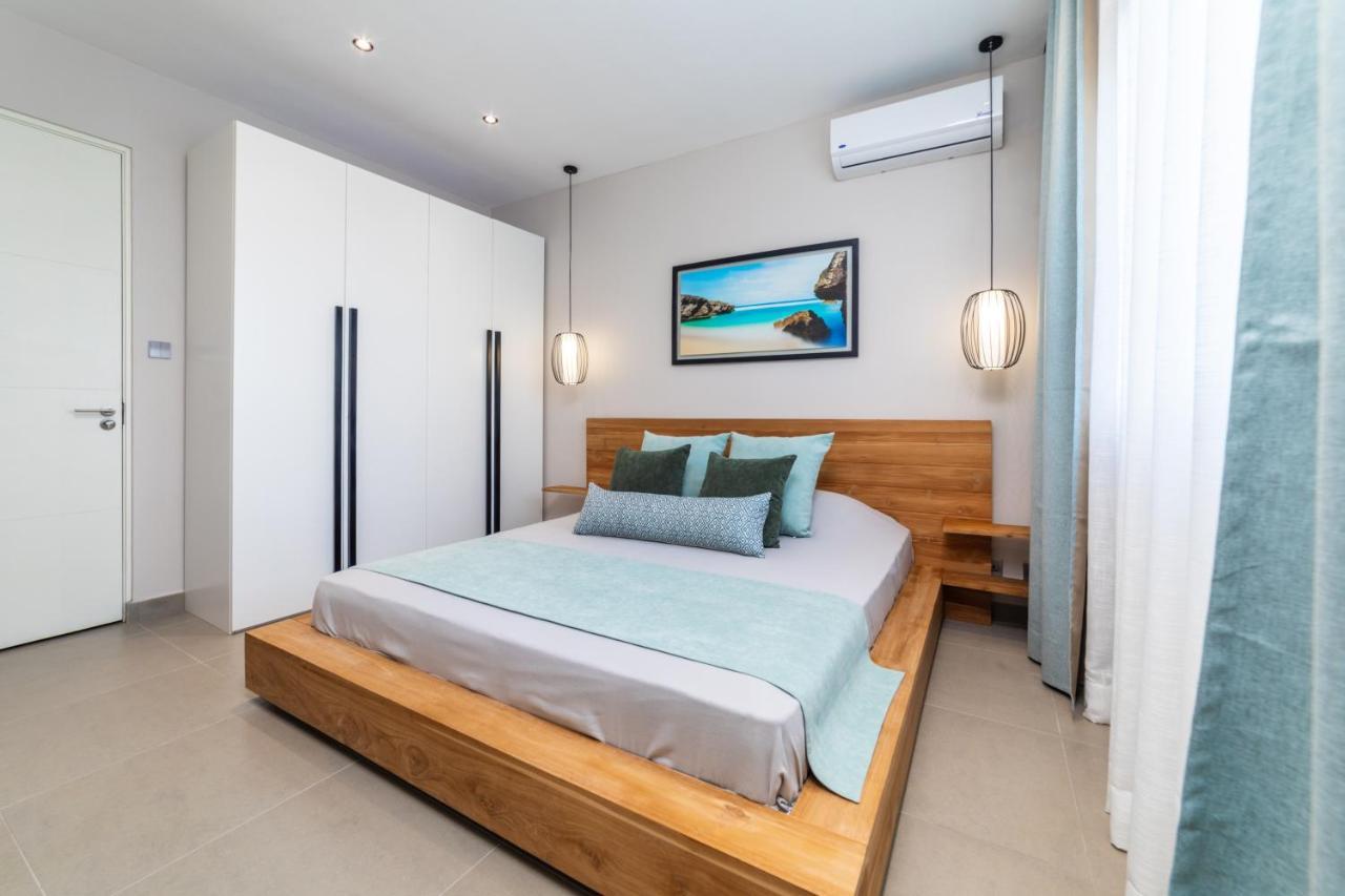 One Bay Residence - Apartment 12 - Apartment In Pereybere Pereybere Beach Екстериор снимка